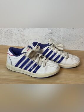 K-Swiss Kids White and Purple Athletic Sneakers
